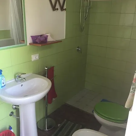 Lido Fiori Apartment *